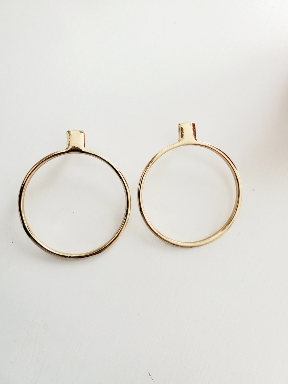 Gold Round Minimalist Hoop Earrings - Women Jewelry